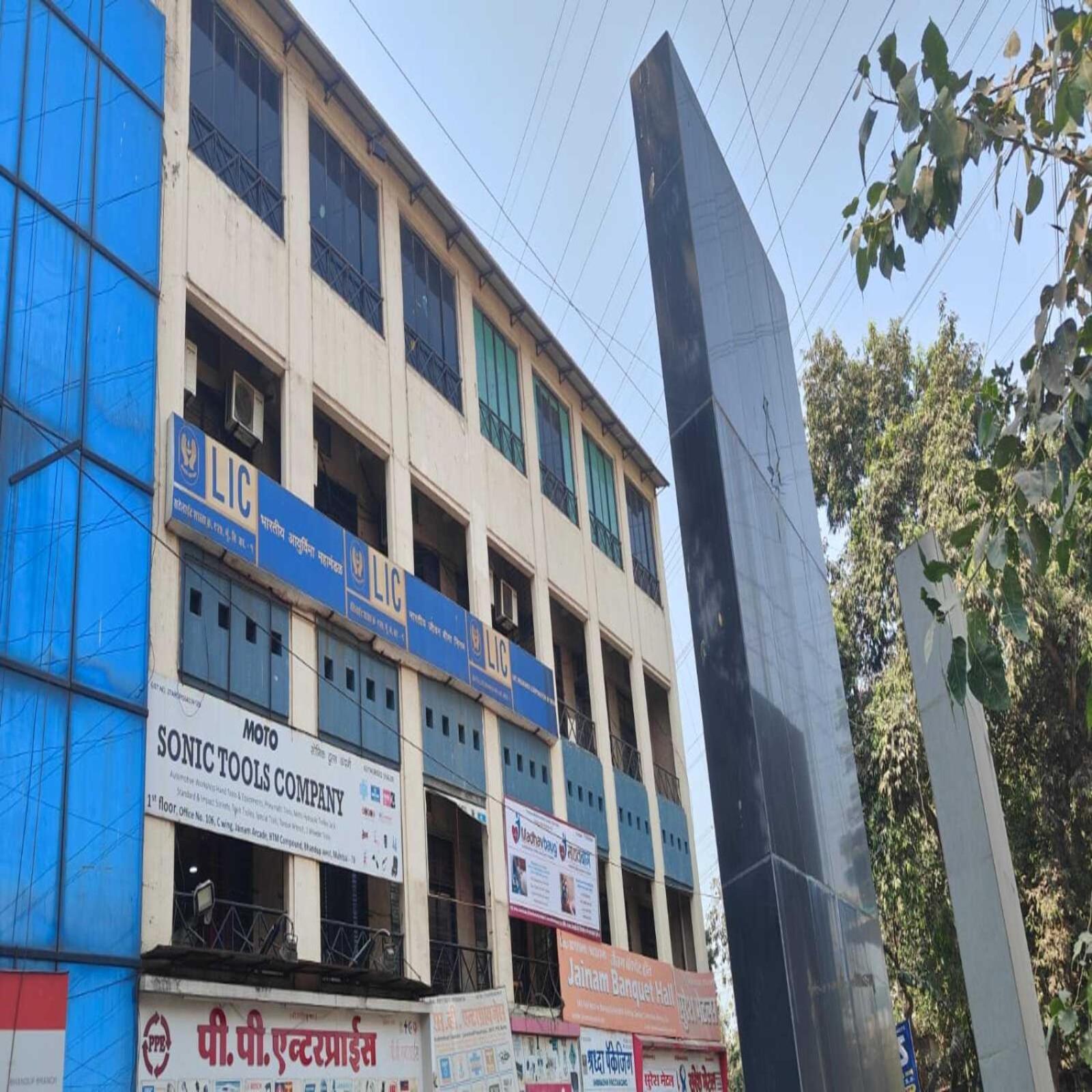 Hotel Blue Sky Residency Mumbai  Buitenkant foto