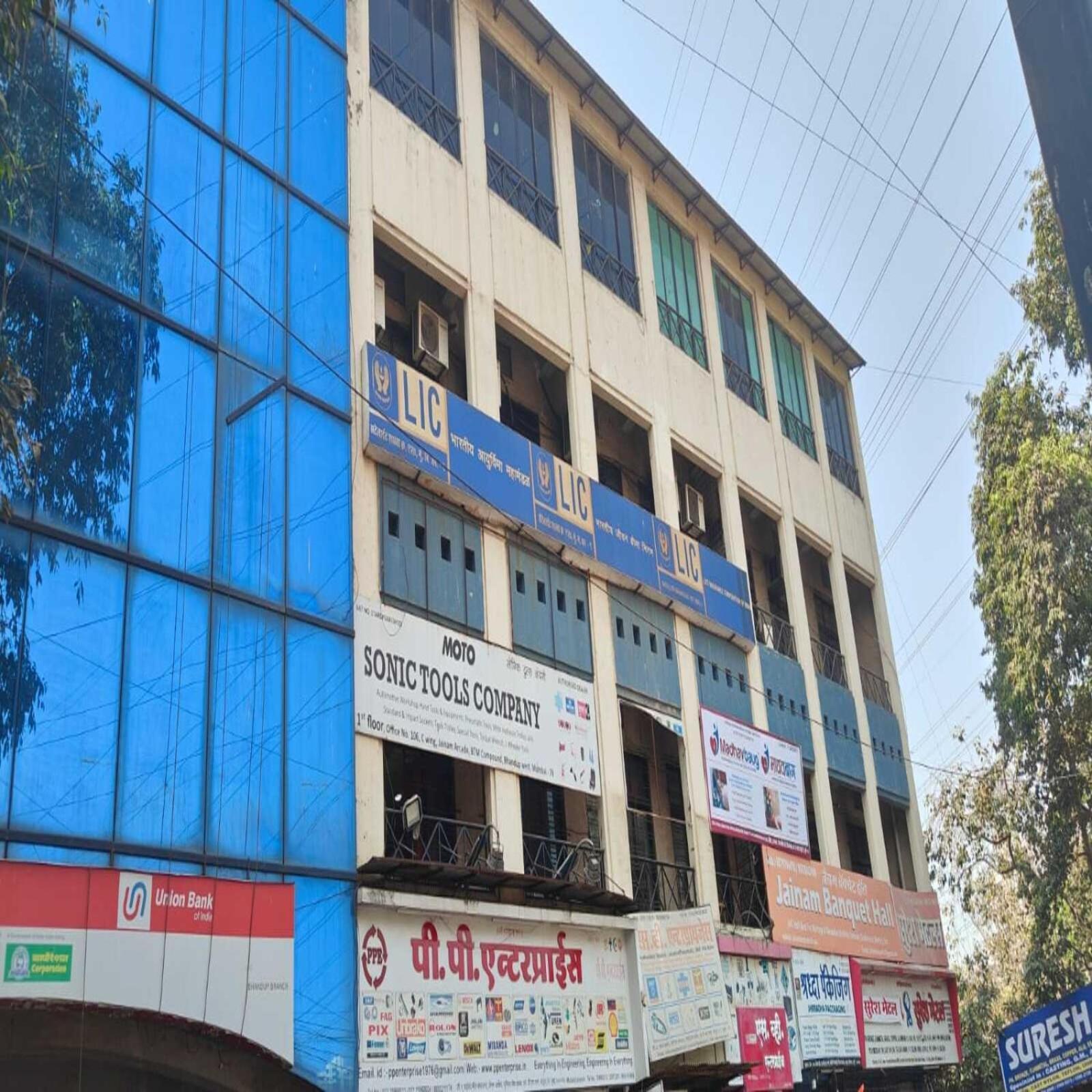 Hotel Blue Sky Residency Mumbai  Buitenkant foto